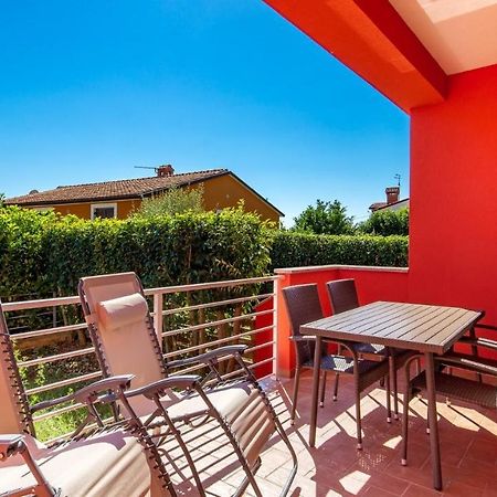 Rona Apartment Denis أوماغ المظهر الخارجي الصورة