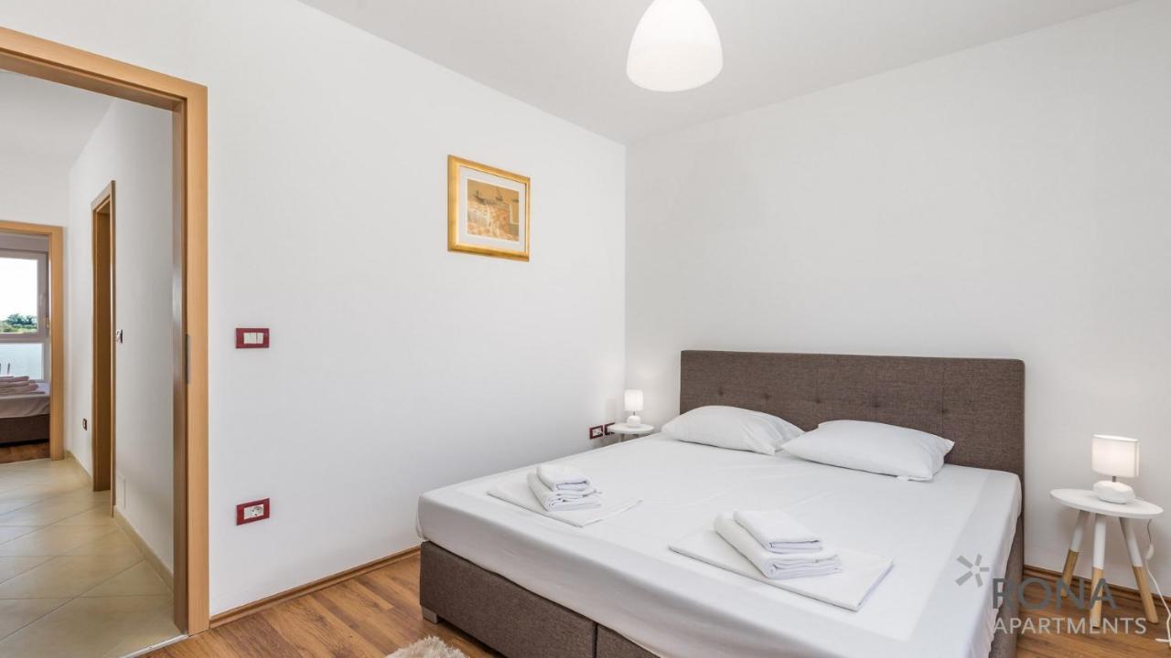 Rona Apartment Denis أوماغ المظهر الخارجي الصورة